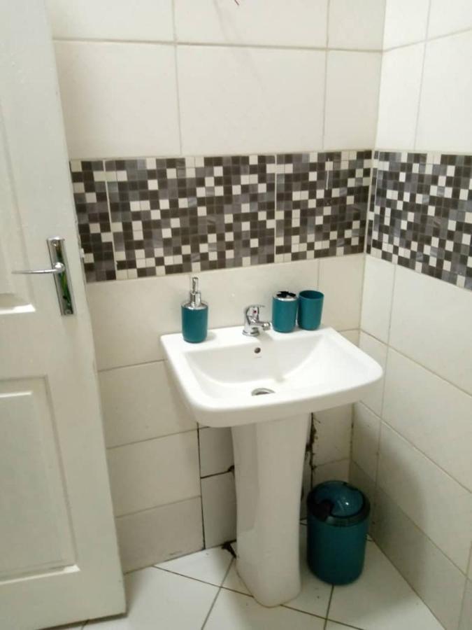 Residence Sh Yaoundé Kültér fotó