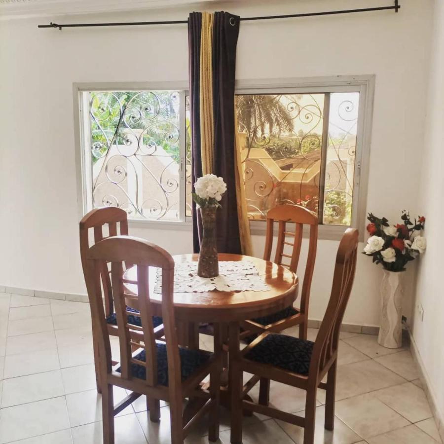 Residence Sh Yaoundé Kültér fotó
